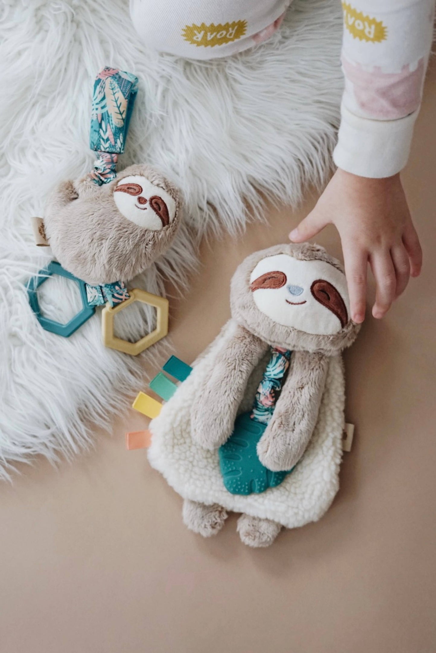 Itzy Ritzy - Itzy Friends Lovey™ Plush: Ana the Bunny