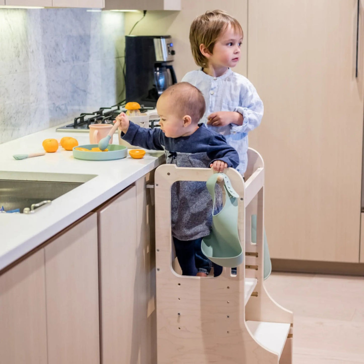 KIWI - Kitchen Tower,  Activity and Learning Stool