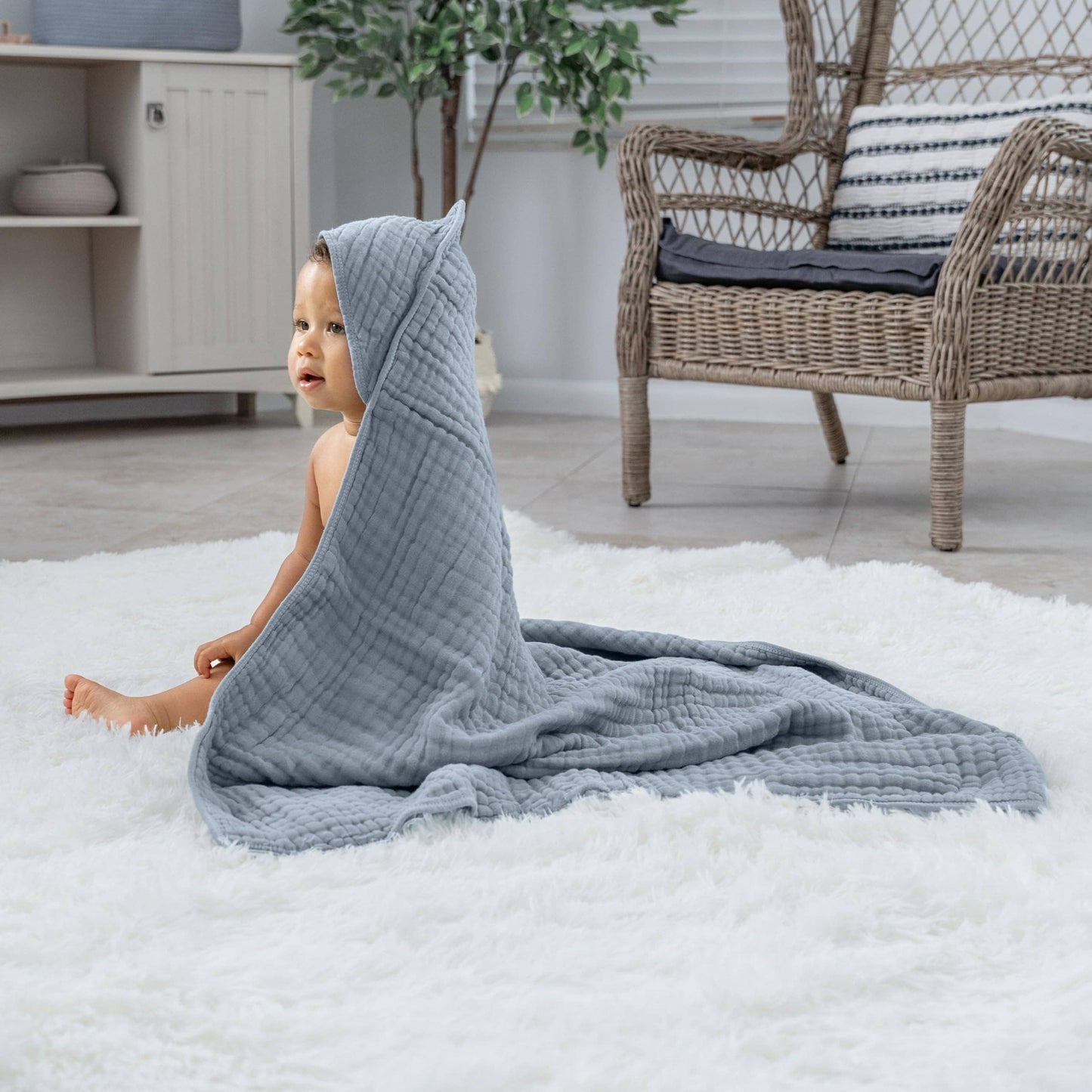 Comfy Cubs - Baby Hooded 9 Layer Muslin Cotton Towel For Kids: Pack Of 1 / Pacific Blue