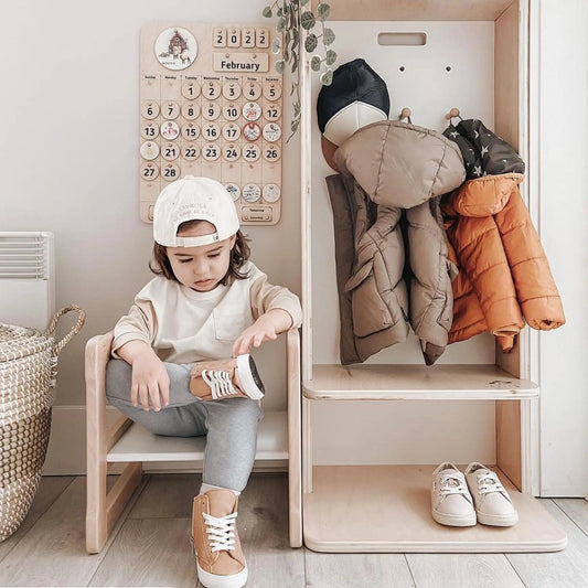 MANGO - Montessori Cubby Coat Rack