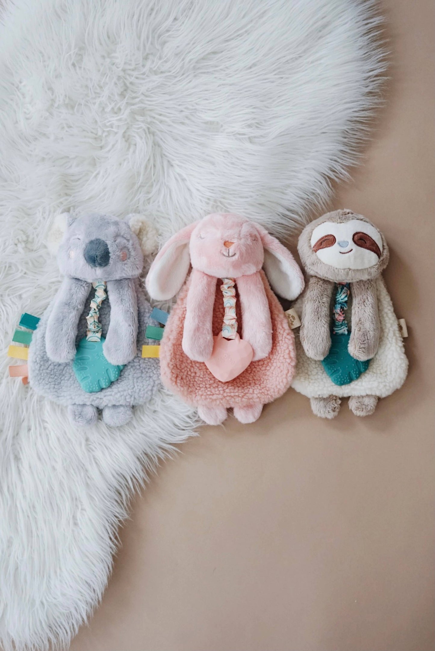 Itzy Ritzy - Itzy Friends Lovey™ Plush: Ana the Bunny