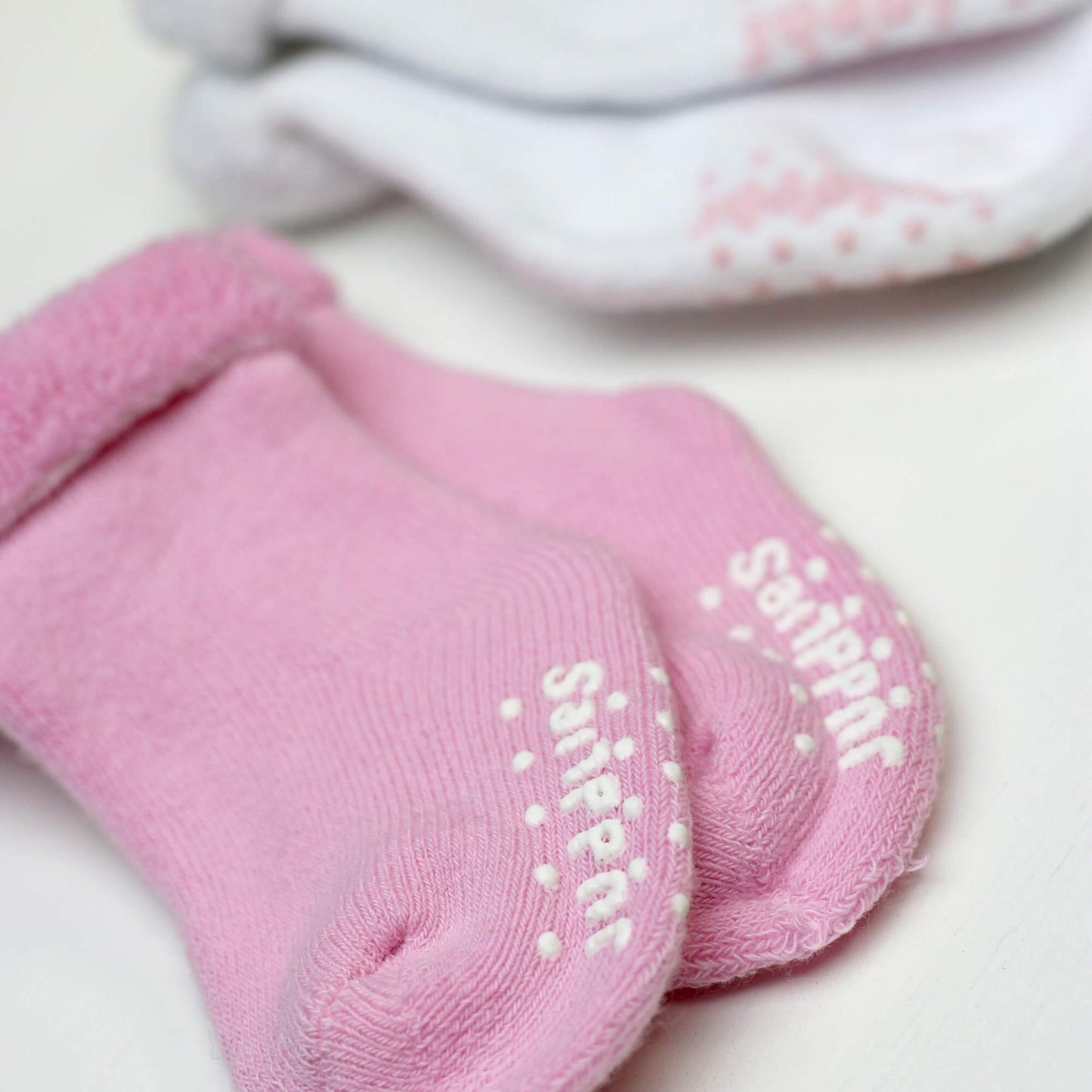 Juddlies - 2Pairs Infant Socks - Pink + White